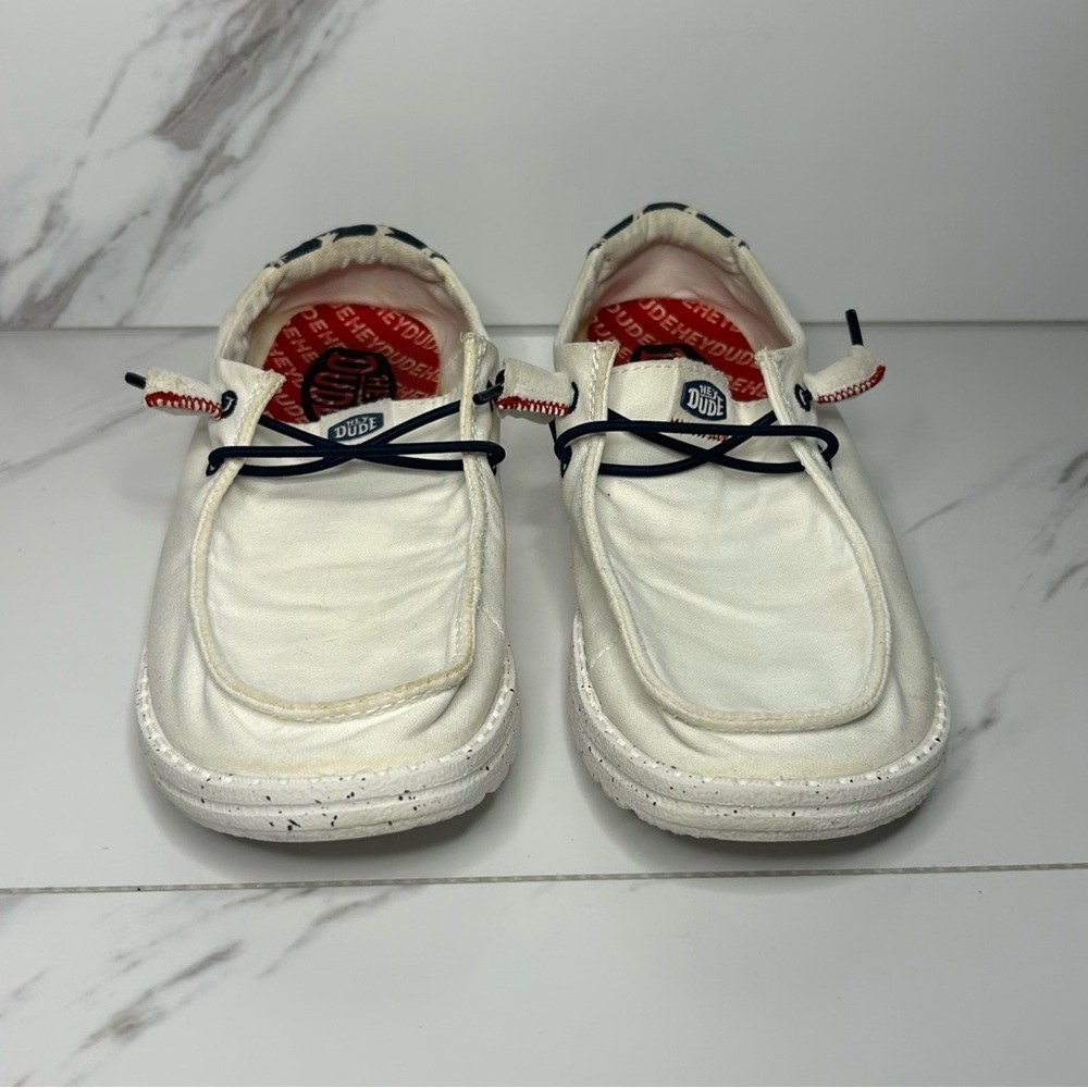 Hey Dude Americana Women's White Slip-On Loafers Size 7 - Picture 2 of 8